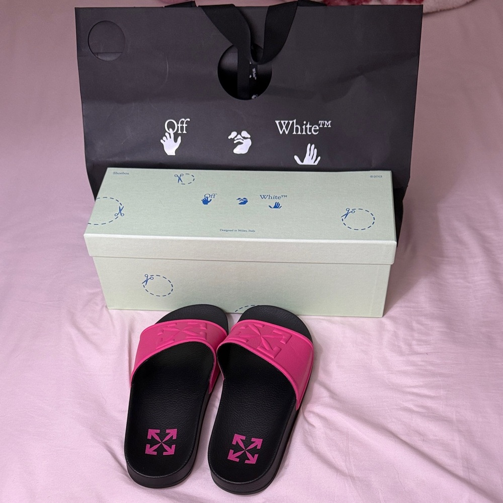 Off-White pink and Black 100% Authentic Sandals ✨
